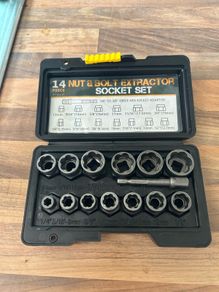14pc damaged nut and bolt set