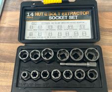 14pc damaged nut and bolt set