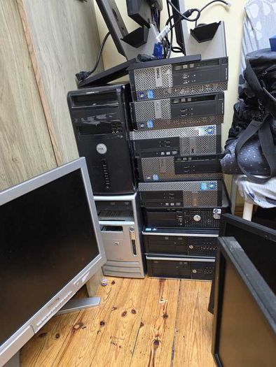 Job Lot: Dell job lot for parts or fix For Parts or Repair / Repairer's Lot