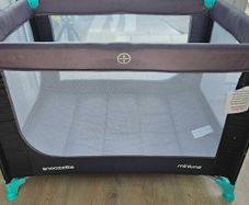 Miniuno Travel Cot