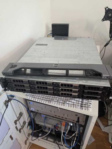 Dell Powervault MD1200 storage shelf