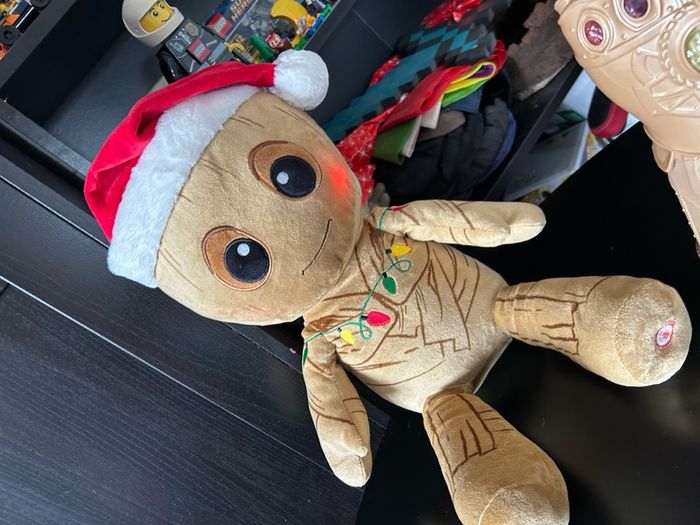 Marvel Xmas Groot & Marvel Toy Bundle