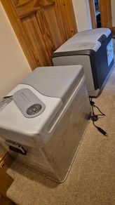 12v 230v portable fridge caravan campervan cooler