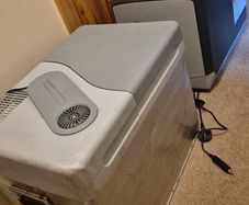 12v 230v portable fridge caravan campervan cooler