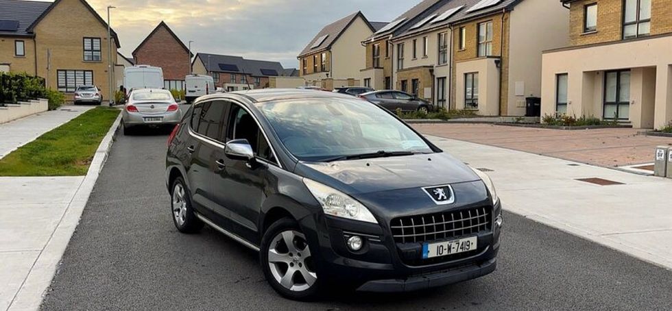 Peugeot 3008 automatic  2010 new nct