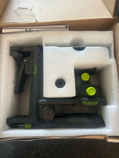 Heupar cross line laser level