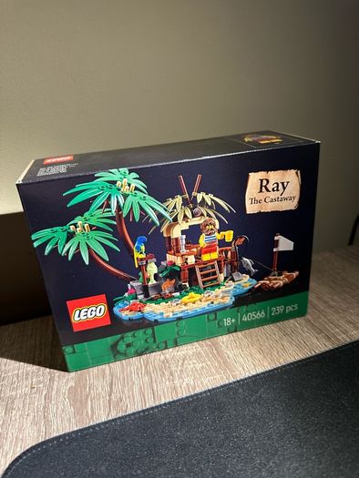 Lego Ray The Castaway Gwp Limited Edition (Brand New Unopened)