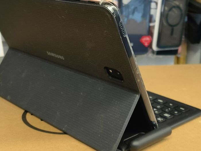 Samsung Galaxy Tab S4 SM-T830 64 GB, Wi-Fi, 10.5 in - Black With Original Samsung Keyboard Case