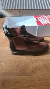 Leather shoes