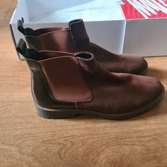 Leather shoes