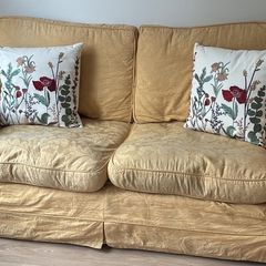 Couch (2.5 seater)