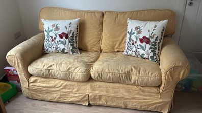 Couch (2.5 seater)