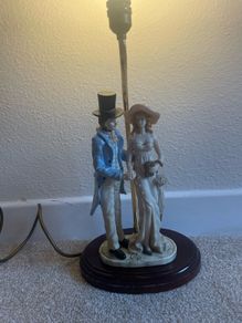 Vintage Figurine Mahoona Table Lamp