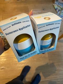 Sun cream applicator