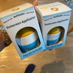 Sun cream applicator
