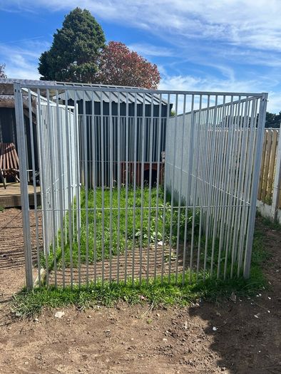 4mx2m dog run