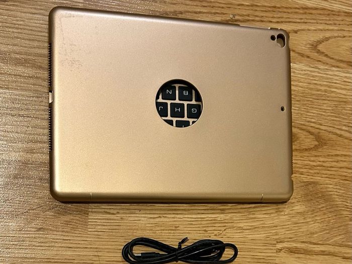 Gold iPad Keyboard Case Setup