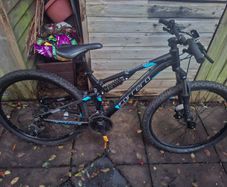 Carrerra mountain bike