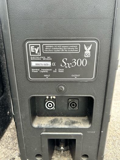 Set of speakers