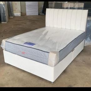 New Stylish SINGLE ,Double, King And Superking Sizes Divan Beds Instock. Tufted Memory Foam Mattresses And Optional Drawers Available
