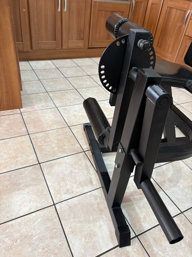 Gym Leg Extension And Leg Curl Machine For Quads And Hamstrings!!
