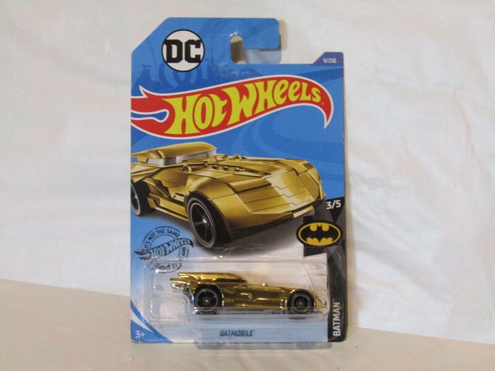 Hot Wheels Gold Batmobile Diecast Car Long Card  Brand New Sealed