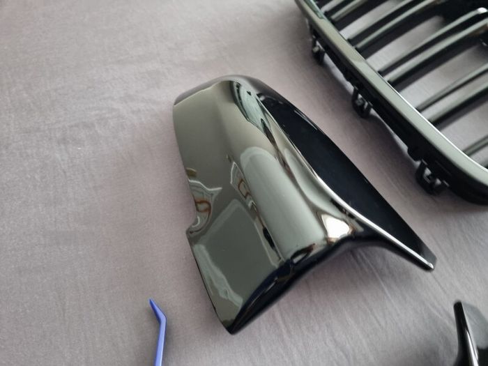 BMW F10 F11 Lci Black Kidney Grilles & Mirror Covers Set Brand New