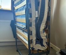 Folding bed
