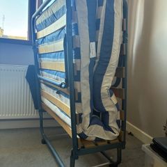 Folding bed