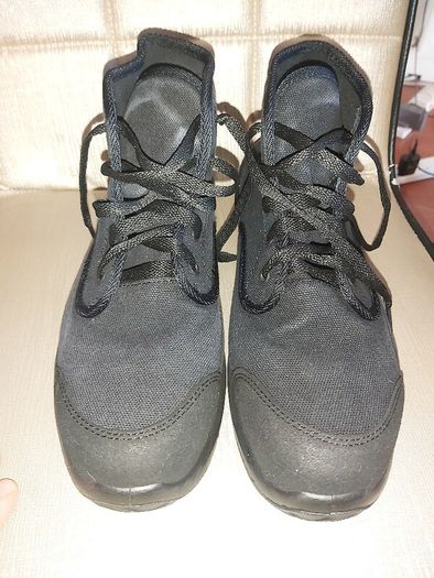 Safety boots UK 8