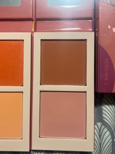 Juivas place blush duo palettes