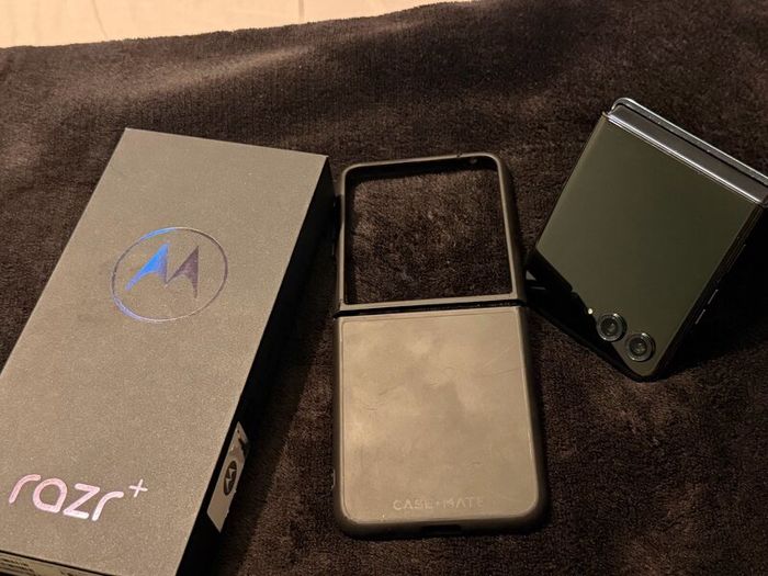 Motorola Razr 50 Ultra - Midnight Blue 12GB/256GB