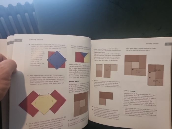 Teach Yourself  Quilting .paperback