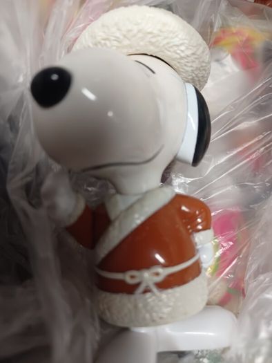 Snoppy toy figures