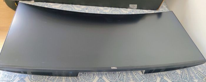 New Dell UltraSharp 34" Curved Thunderbolt Hub Monitor