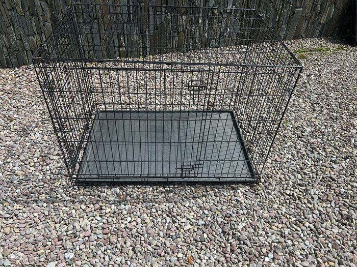 Extra Large 2 Door Folding Dog Crate