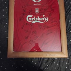 Memorabilia official matchday liverpool jersey framed signed shirt 04/05 season