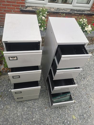 Metal cabinet