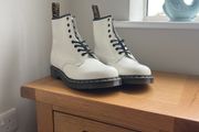 dr. martens white 8-eyelet boots size UK9