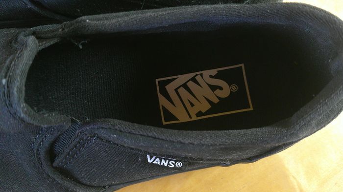 Vans Classic Slip-On All Black Canvas Skate Shoes Women's Size UK \ Ire 5 Euro 38