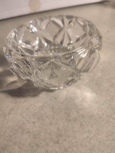 Small Crystal Bowl As Trinklt Or Sauger Bowl No Stamp.
