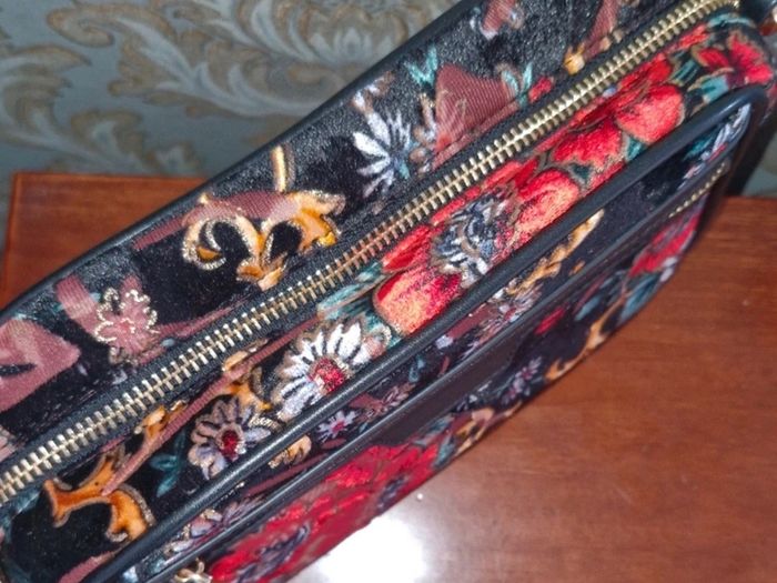 Cross body bag