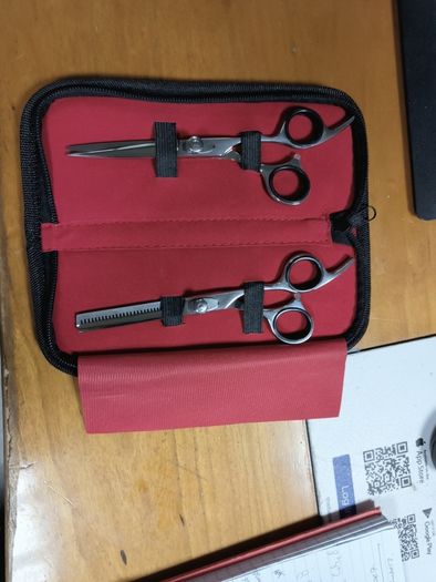 Barber scissors