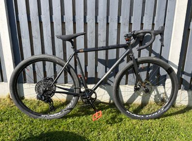 Bombtrack Arise 2 - Gravel Mullet Monster