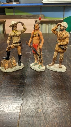 Vintage Castagna " Wild West Series" Figurines