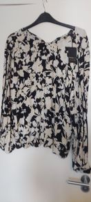 river island.blouse size 18