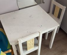 Kids table and 1 chair