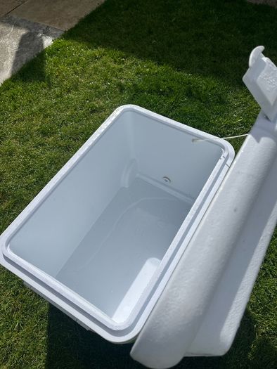 Cooler box