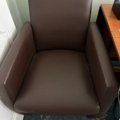 Tub chair