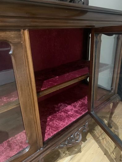 Display Cabinet